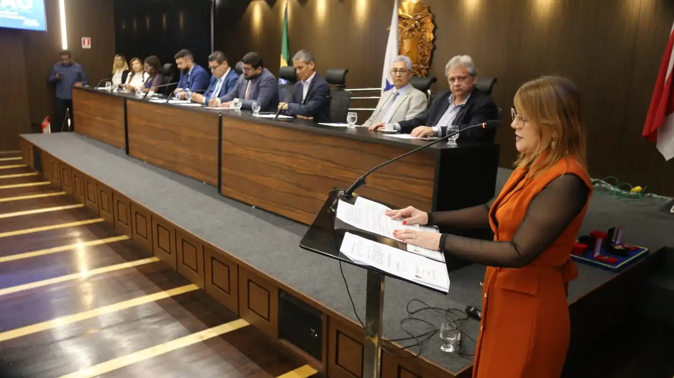 Nelma A. Lemos, presidente do Sescon-PA, foi homenageada na Sessão Especial em celebração ao Dia do Profissional de Contabilidade, realizada no Auditório João Baptista da Assembleia Legislativa do Estado do Pará.